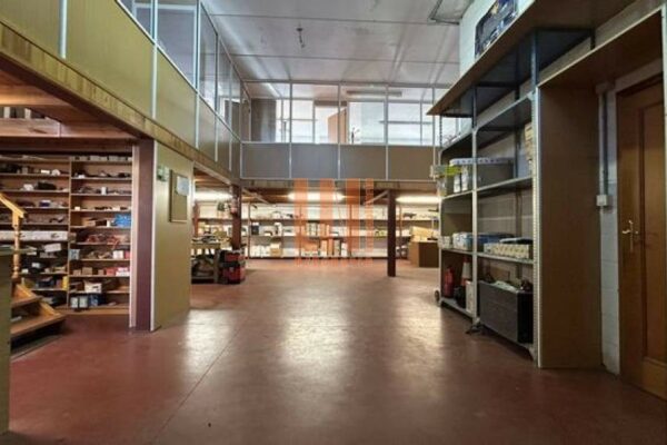 Local comercial en Oleiros (A Coruña)