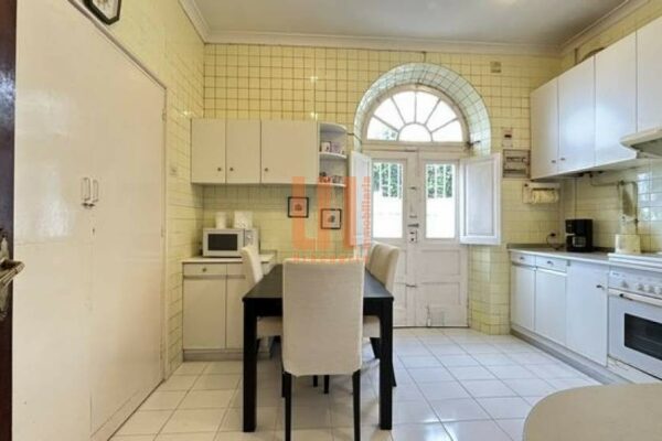 Vivienda unifamiliar en Oleiros (A Coruña)