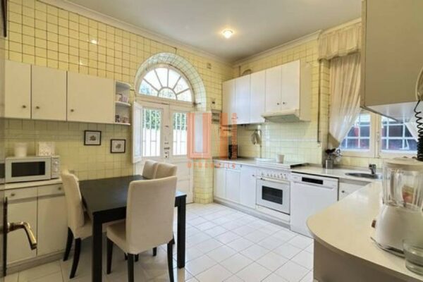 Vivienda unifamiliar en Oleiros (A Coruña)