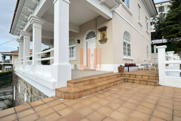 Vivienda unifamiliar en Oleiros (A Coruña)