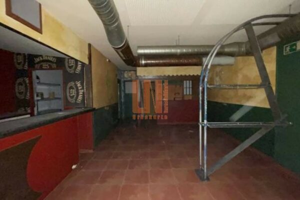 Local comercial en Oleiros (A Coruña)