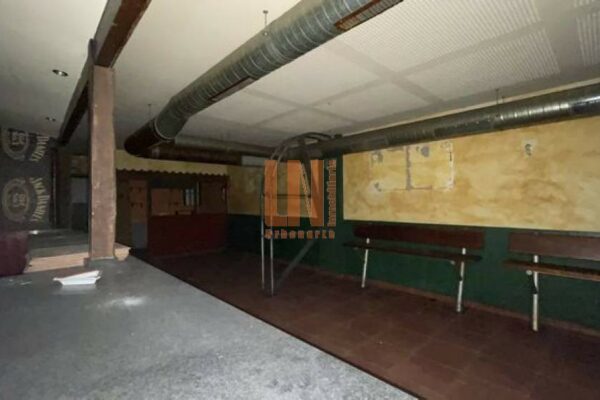 Local comercial en Oleiros (A Coruña)