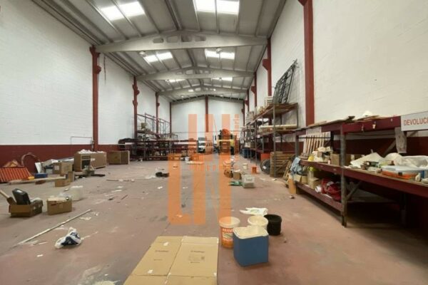 Nave industrial en Cambre (A Coruña)