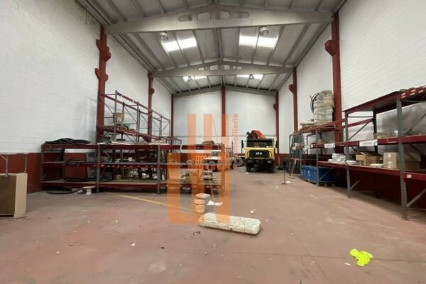 Nave industrial en Cambre (A Coruña)