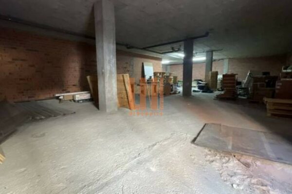 Local comercial en Cambre (A Coruña)