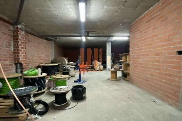 Local comercial en Cambre (A Coruña)