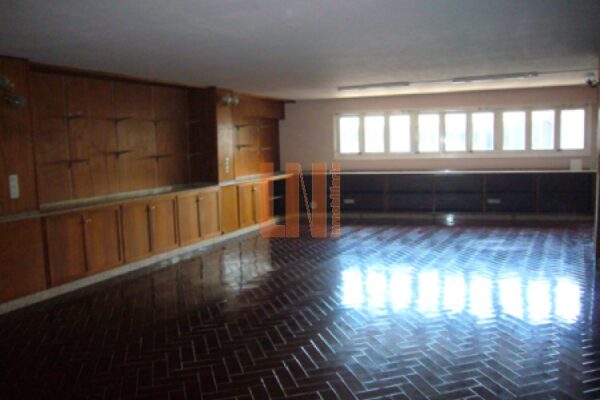 Nave industrial en Cambre (A Coruña)